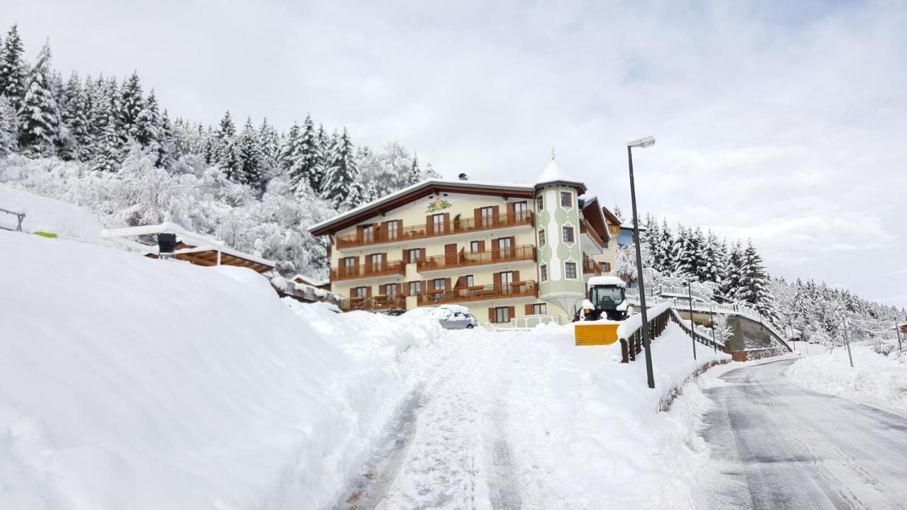 Appartamenti La Val Andalo Exterior photo